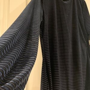 Lulus Velvet Balloon Sleeve Dress NWT